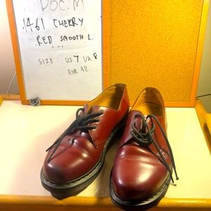 Dr. Mertens 1461 cherry red smooth leather